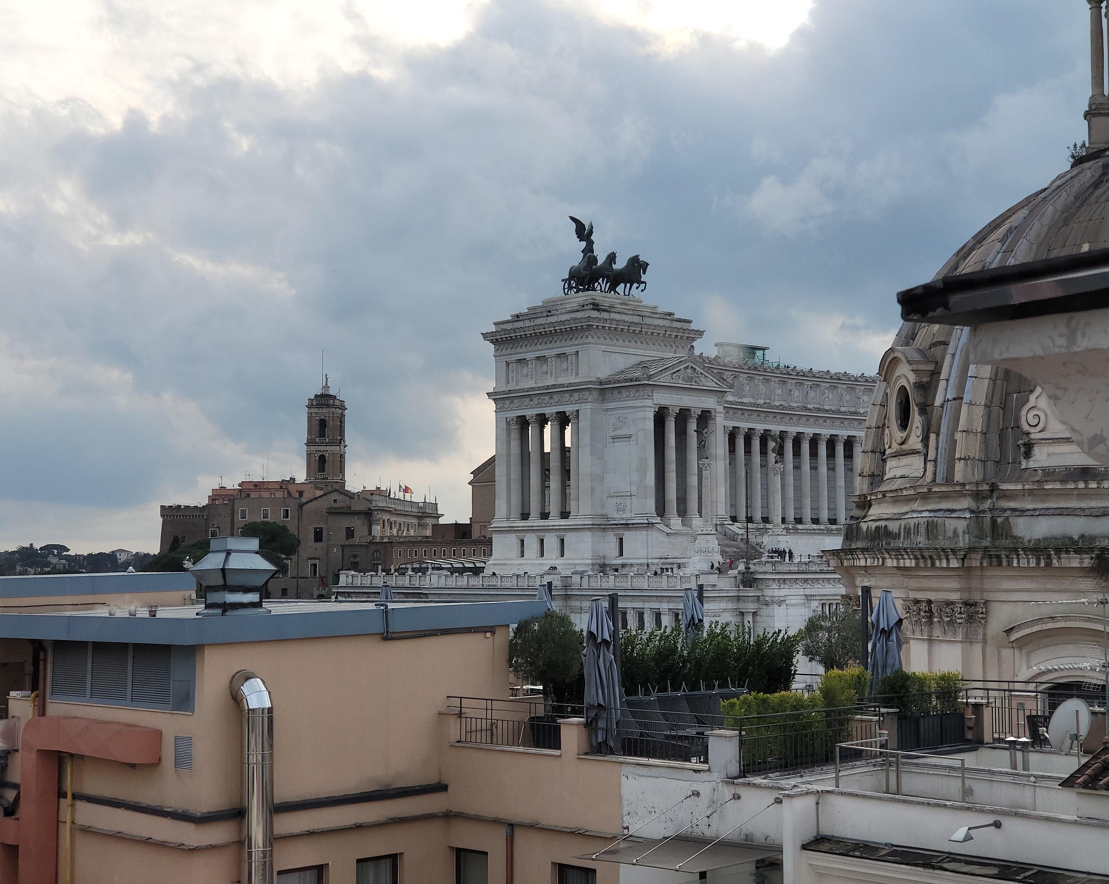 H10 Palazzo Galla Hotel Roma Exterior foto